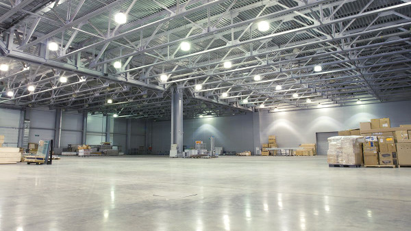 Lugar de trabajo bien iluminado como condición imprescindible de la seguridad laboral